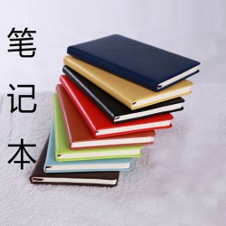 各种颜色的笔记本